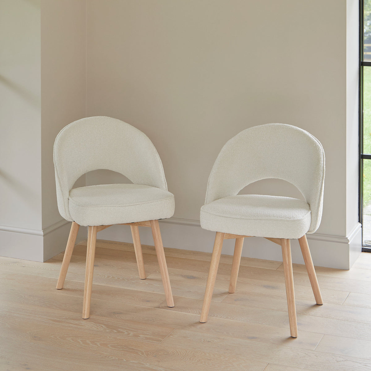 Amelia Whitewash Dining Table Set - 6 Seater - Marilyn Boucle Dining Chairs - Whitewash Legs