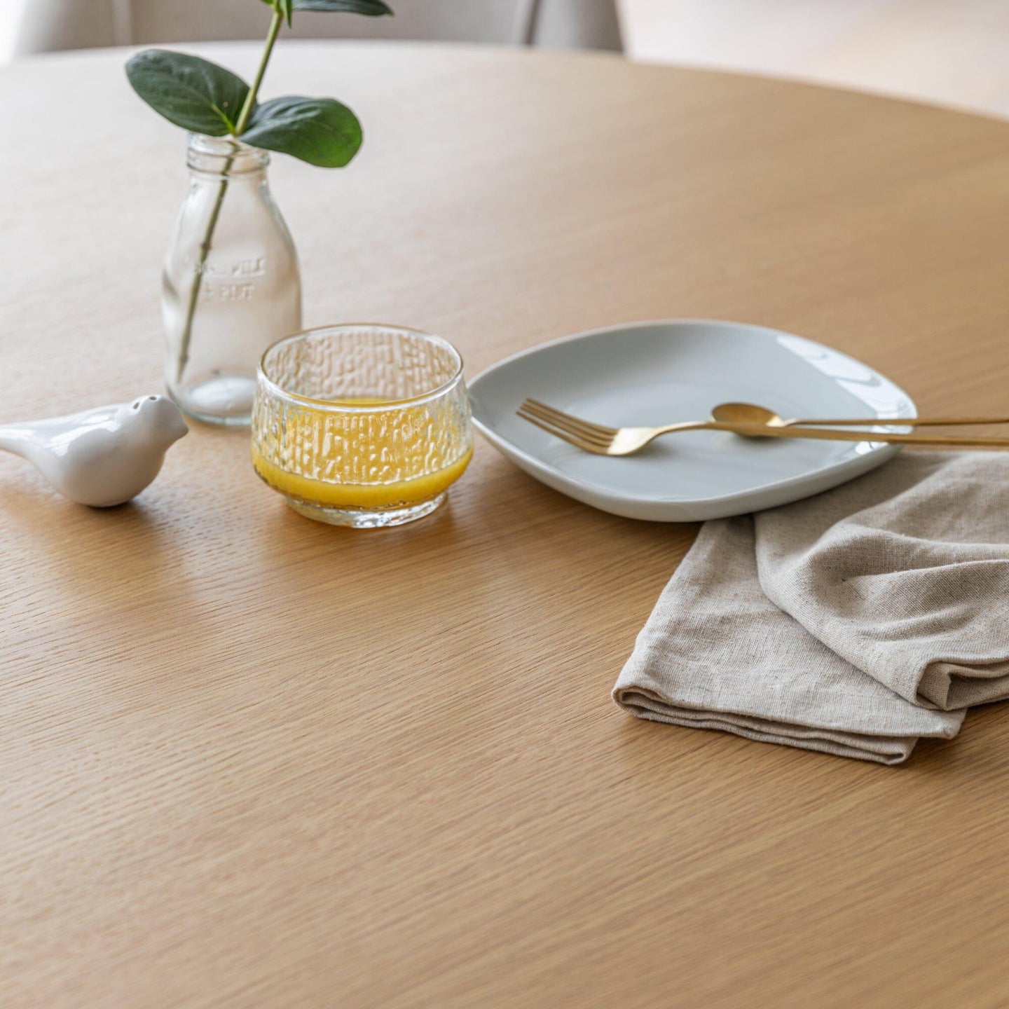 Willow Pale Oak Dining Table Set - 4 Seater - Freya Sand Dining Chairs - Whitewash Legs — image 11