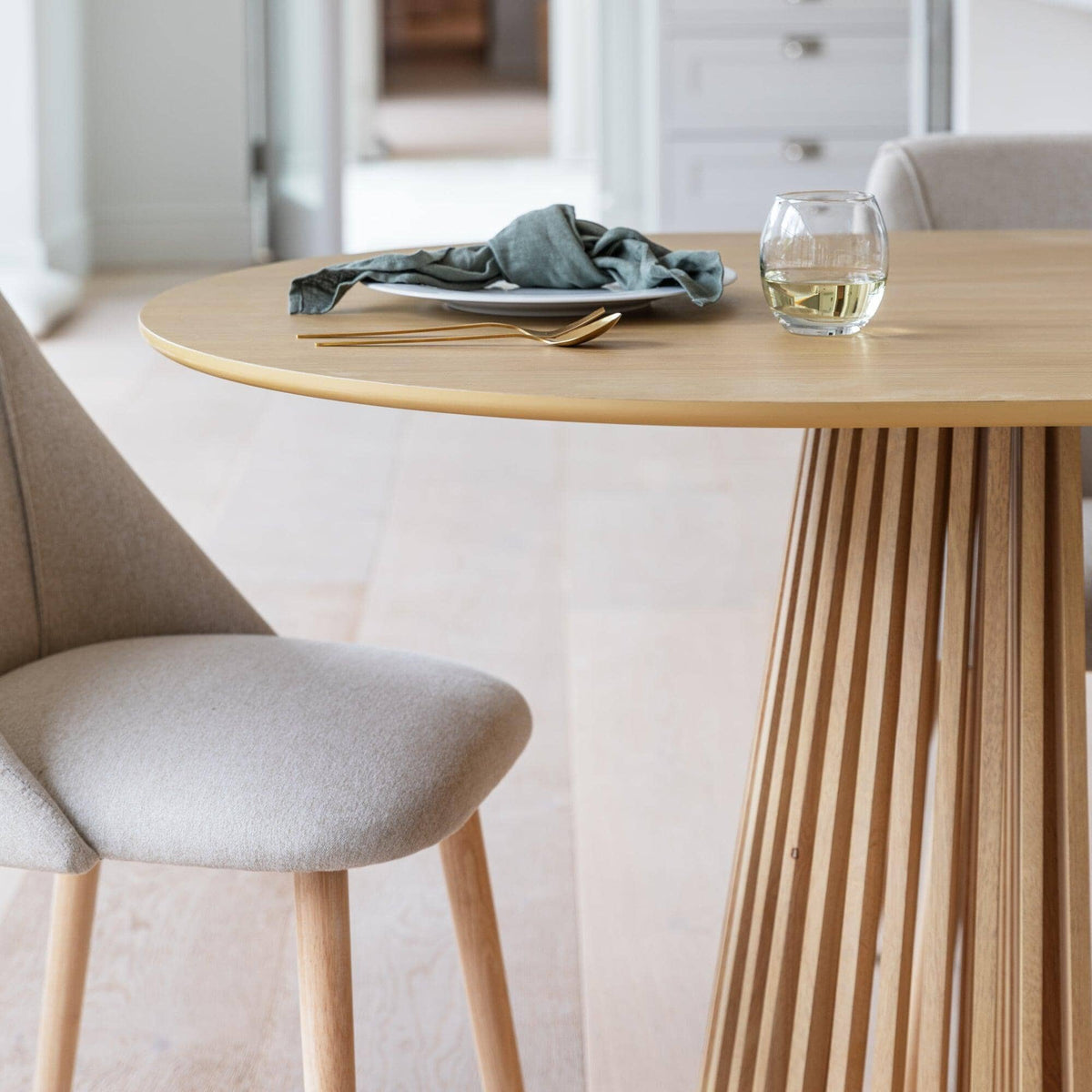 Willow Pale Oak Dining Table Set - 6 Seater - Freya Sand Dining Chairs - Whitewash Legs — image 4